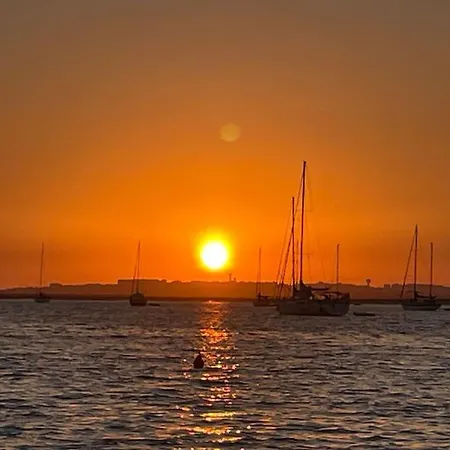 Quinta Por Do Sol * Quelfes